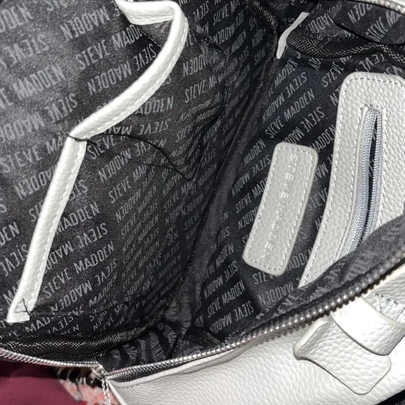 Steve Madden mini backpack - Picture 2 of 3